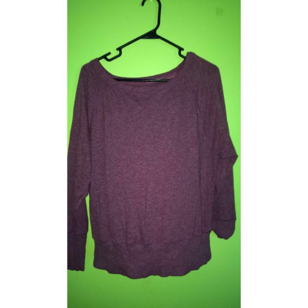 Thin sweater